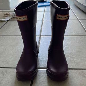 Girls Purple Hunter Rain boots. Size 13/1